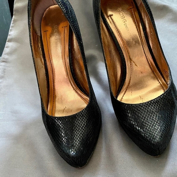 BCBGeneration Parade Heels Size 6 - Picture 5 of 13